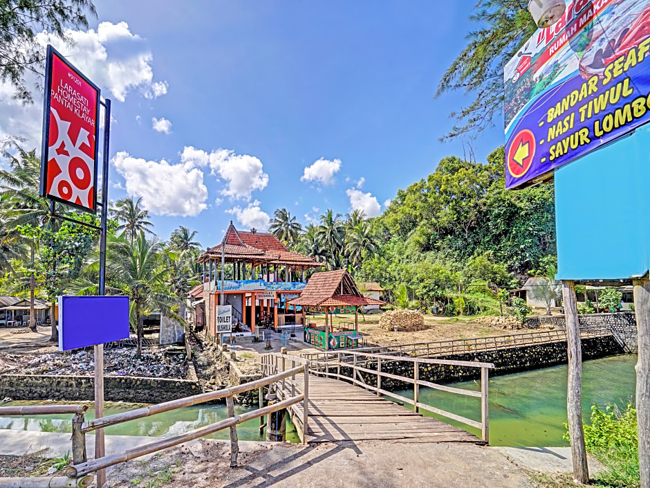 Oyo 91201 Larasati Homestay Pantai Klayar