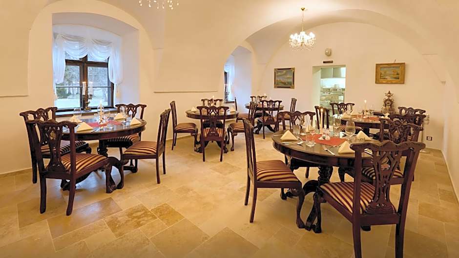 Zámek Wichterle - Hotel a pivní lázně