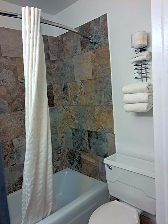 National 9 Inn Showboat