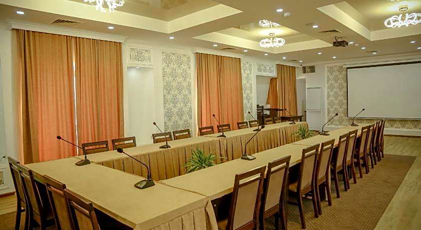 Hotel King David The Builder