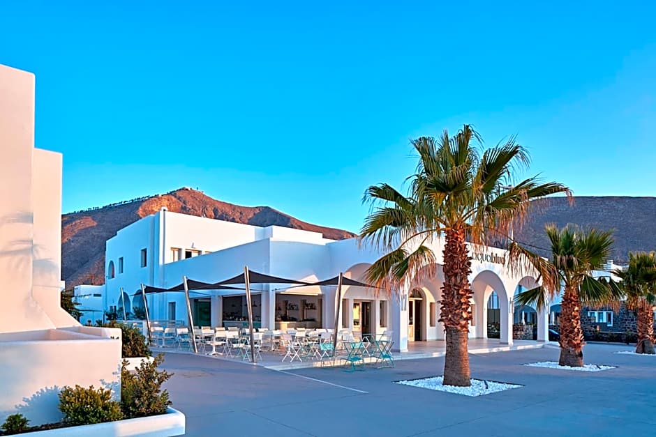 Aqua Blue Beach Hotel