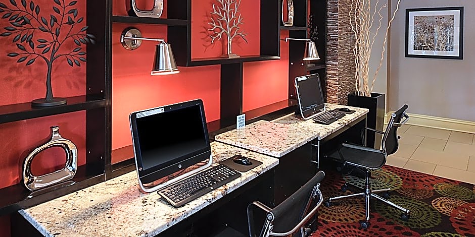 Holiday Inn Express Crestwood By IHG