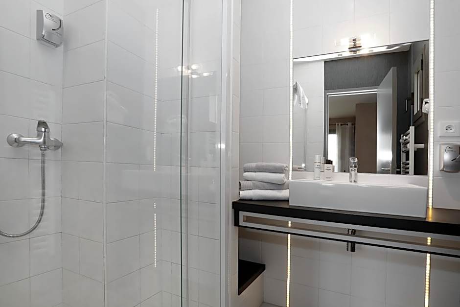 Hotel Le Mas de Castel - Piscine chauffee