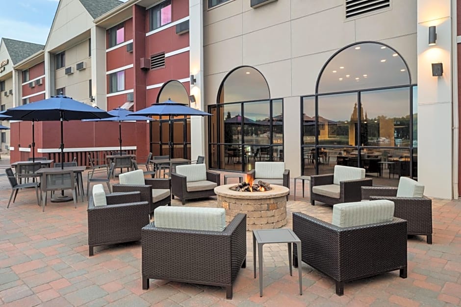 Courtyard La Crosse Downtown/Mississippi Riverfront