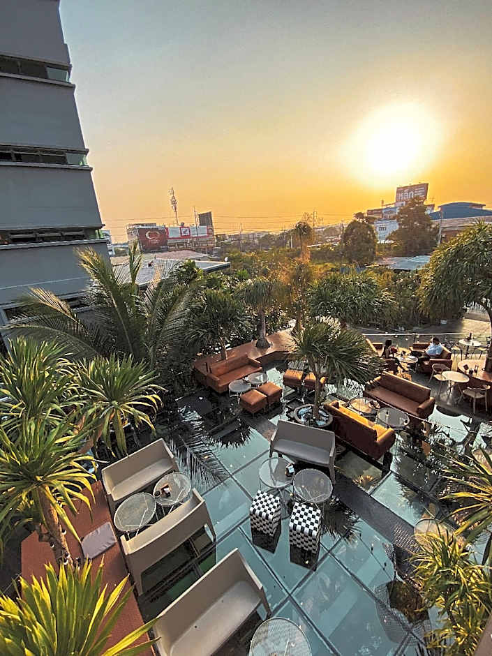 Letana Hotel Samuprakarn