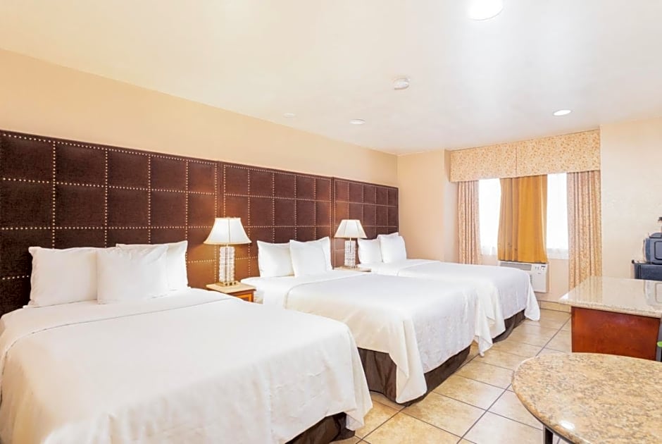 Hotel Baja San Diego