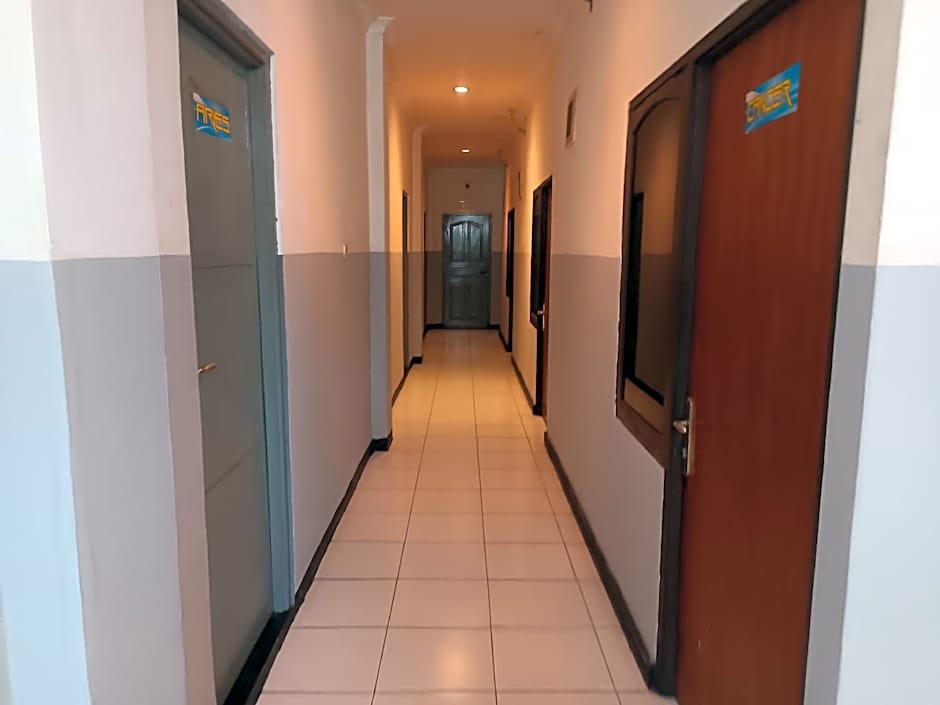 OYO 93090 Multi Plus Inn