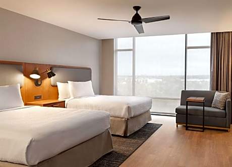 2Queen Accessible Bathtub Studio Nonsmoking