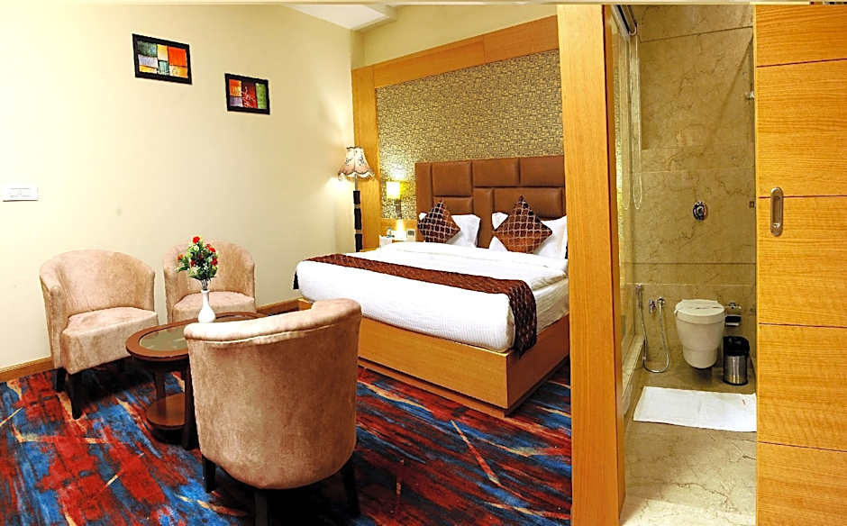 Hotel Landmark Near Golden Temple