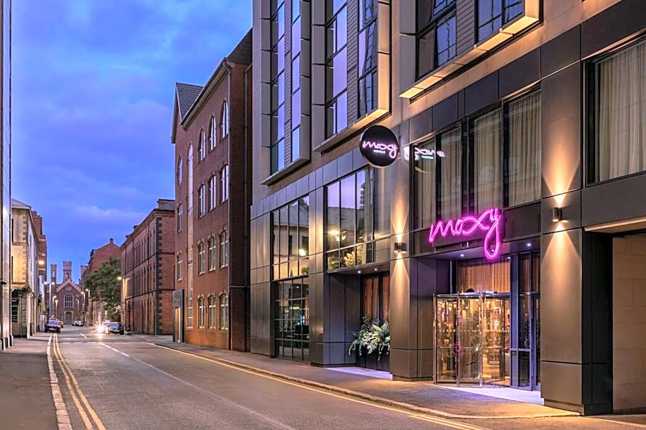 Moxy Belfast City