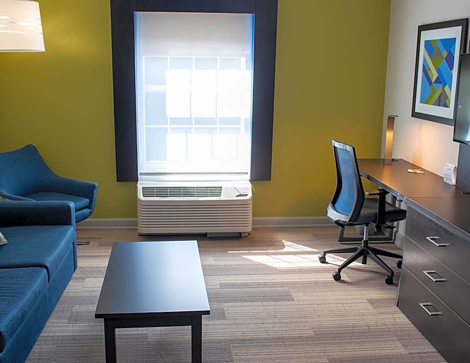 Holiday Inn Express Hotel & Suites Conover - Hickory Area By IHG