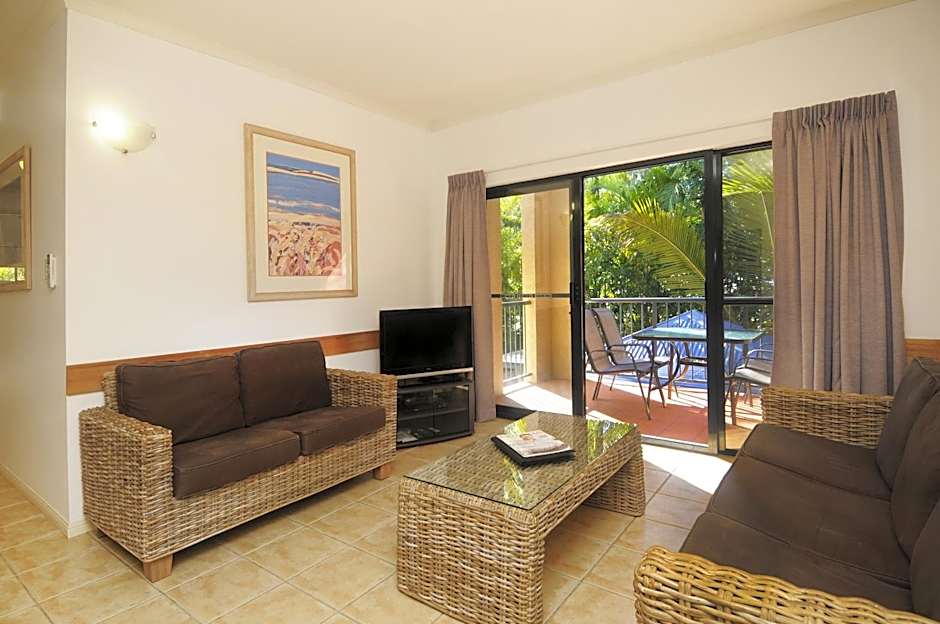 Nautilus Holiday Apartments