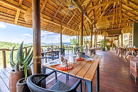 Buffalo Ridge Safari Lodge