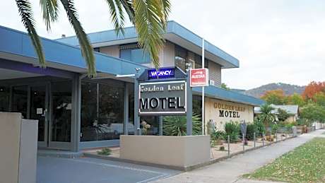 Golden Leaf Motel