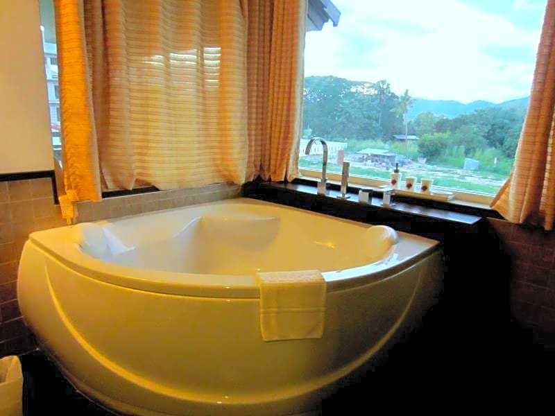 Mountain Creek Wellness Resort Chiang Mai