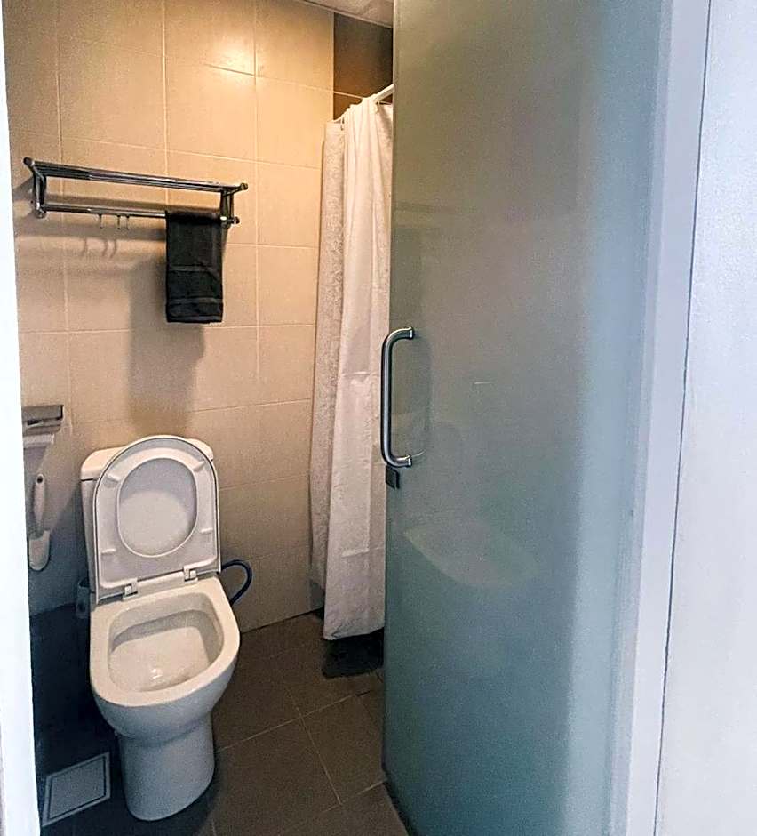 Pleasant Amenities ITCC Manhattan suite