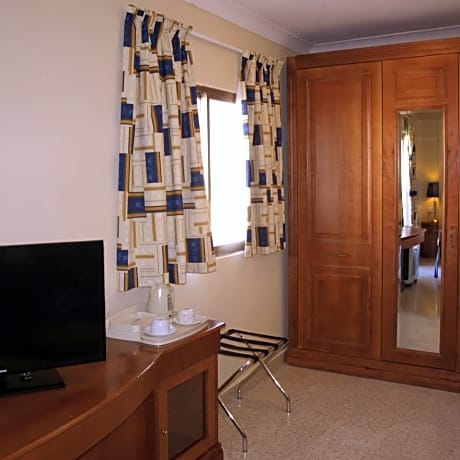 Triple room with terrace