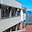 Baycourt Lakefront Motel