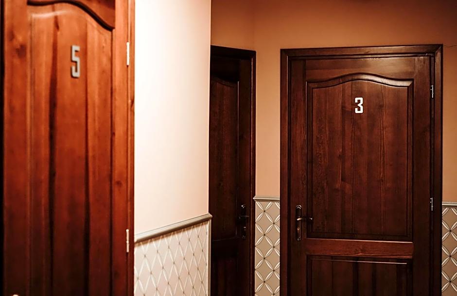Redwood Hostel by EASY RENT Apartments