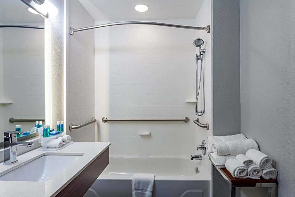 Holiday Inn Express & Suites Augusta West - Fort Eisenhower By IHG