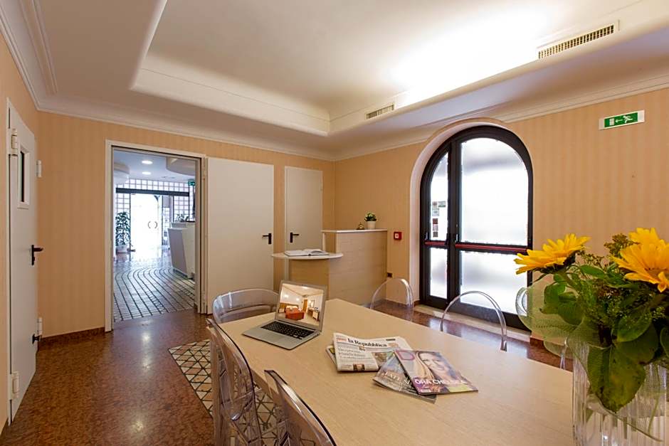 Ristorante Hotel Lucia - 100 mt dal mare