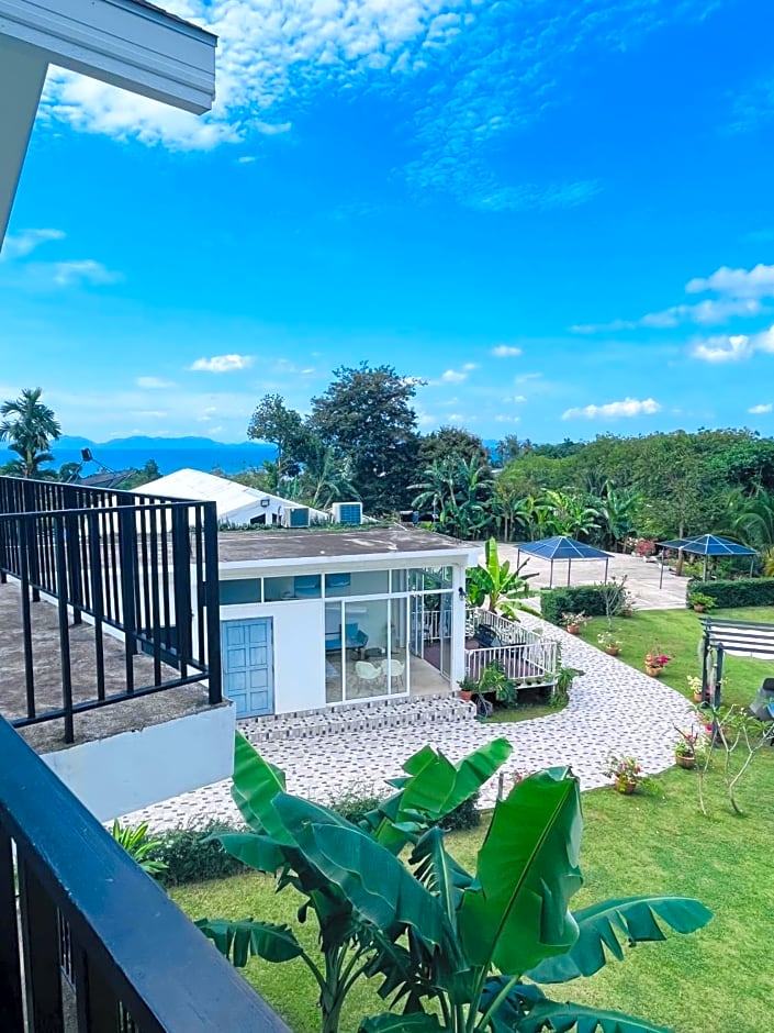 White Seaview Residence