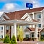 Microtel Inn & Suites by Wyndham Clarion