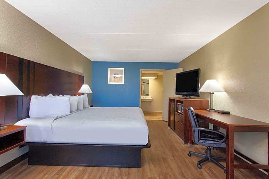 Travelodge by Wyndham Deltona