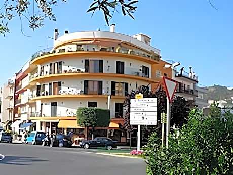 Apartamentos El Sol