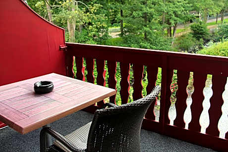 Double Single use with Balcony