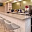 La Quinta Inn & Suites by Wyndham Indianapolis South