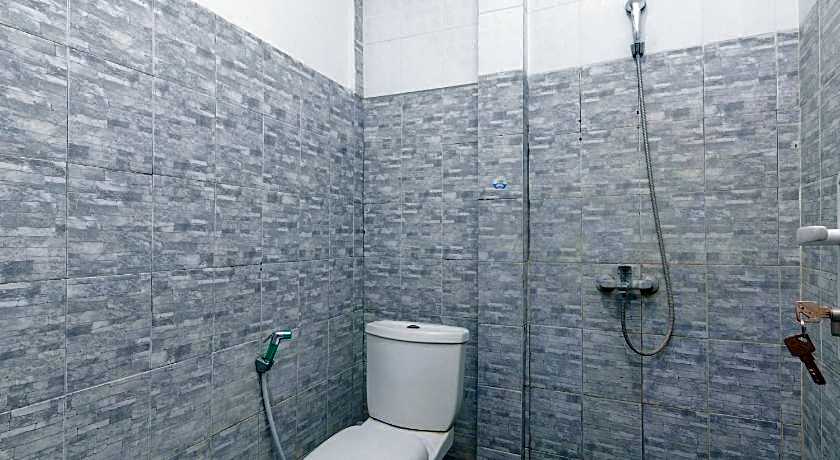 RedDoorz Syariah near Mall Of Serang