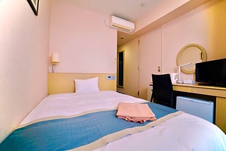 Double Room with Small Double Bed - Non-Smoking