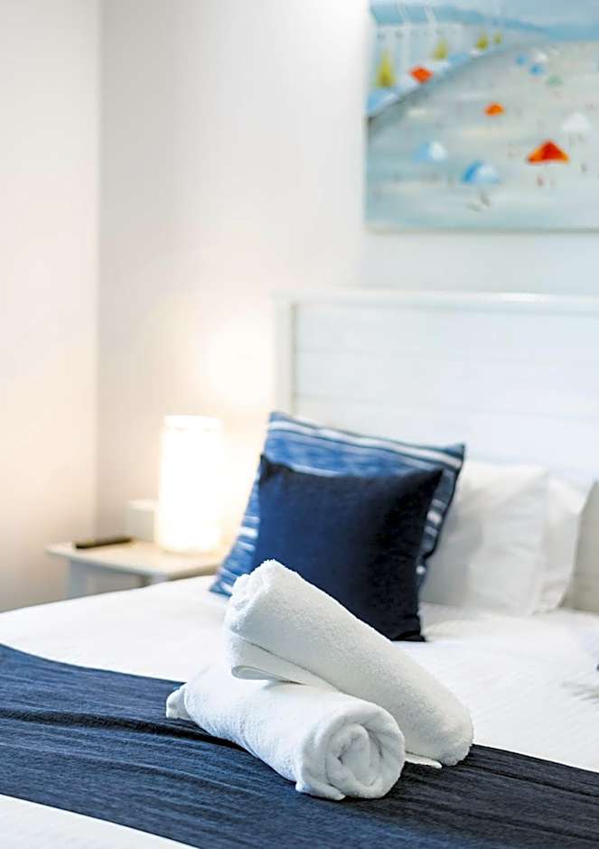 Pacific Marina Apartments