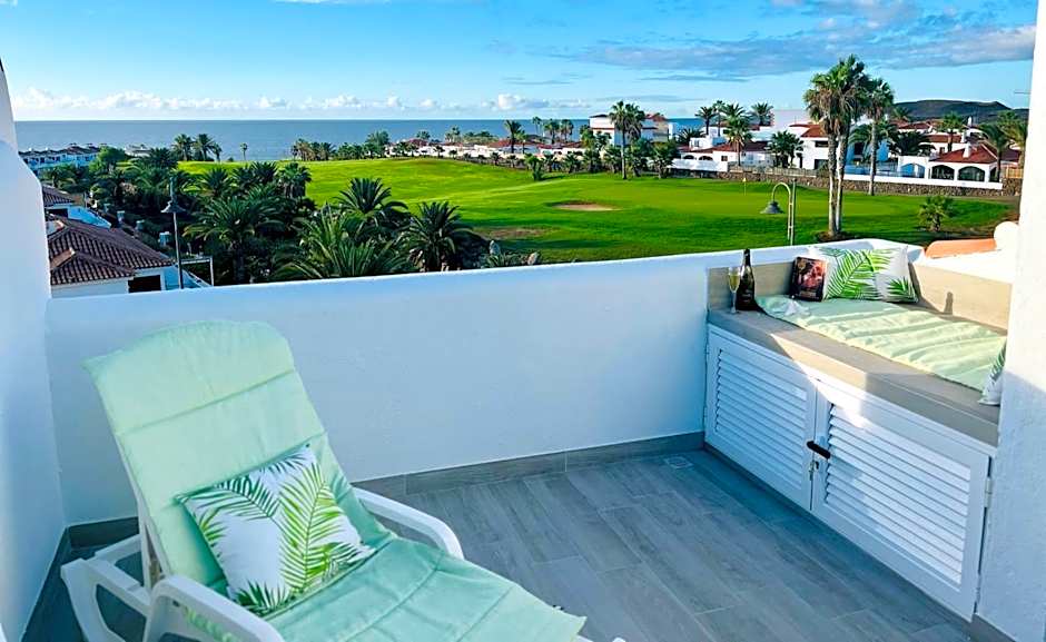 Fantastic sea and golf course view house with 3 bedrooms