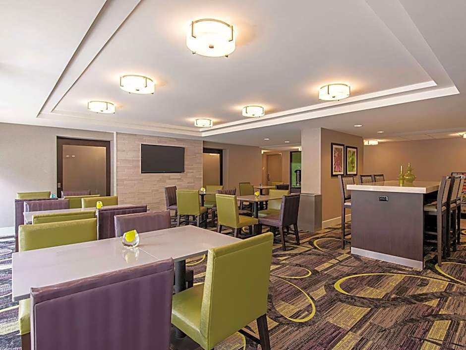 La Quinta Inn & Suites by Wyndham Portland