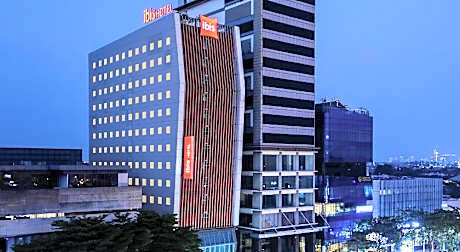 Ibis Gading Serpong Hotel
