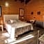 Casa del Valle, Lodges