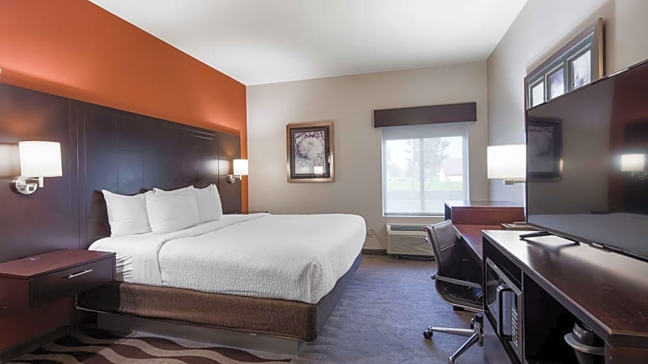 Best Western Plus Lee's Summit Hotel & Suites