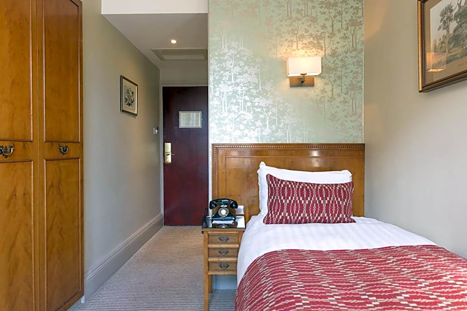 The Crown Manor House Hotel