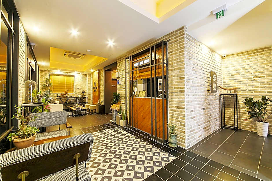 Changwon Brown-dot Hotel Myeongseo