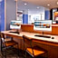 Holiday Inn Express and Suites - Mall of America - MSP Airport By IHG