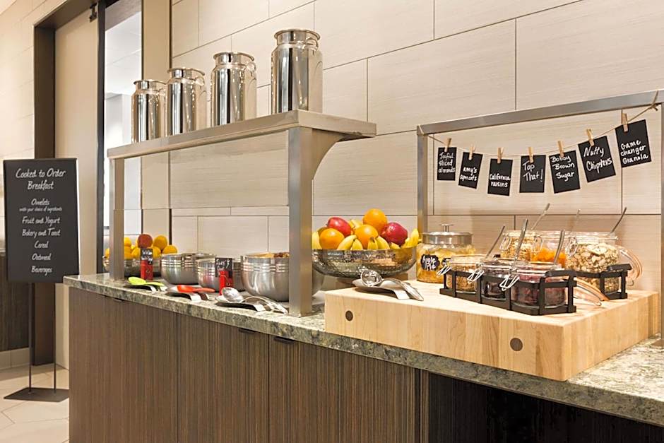 Embassy Suites By Hilton San Antonio Landmark