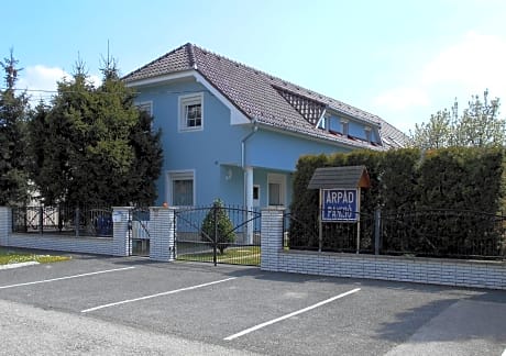 Árpád Panzió
