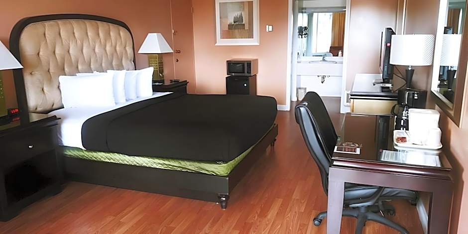 G T Hotels Inn & Suites Extended Suites