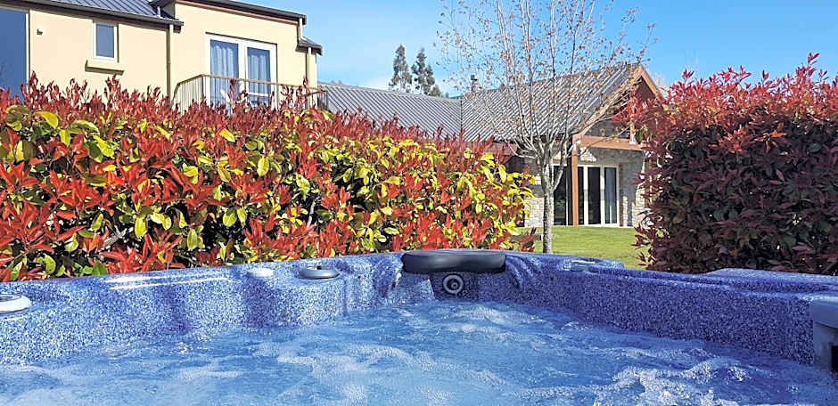 Maple Lodge Luxury Bed And Breakfast