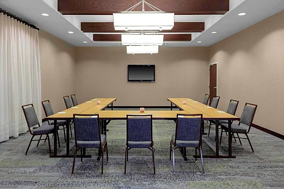 Courtyard by Marriott Memphis Downtown