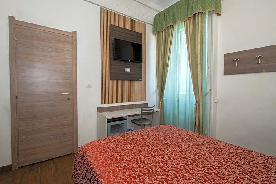 Hotel Piola