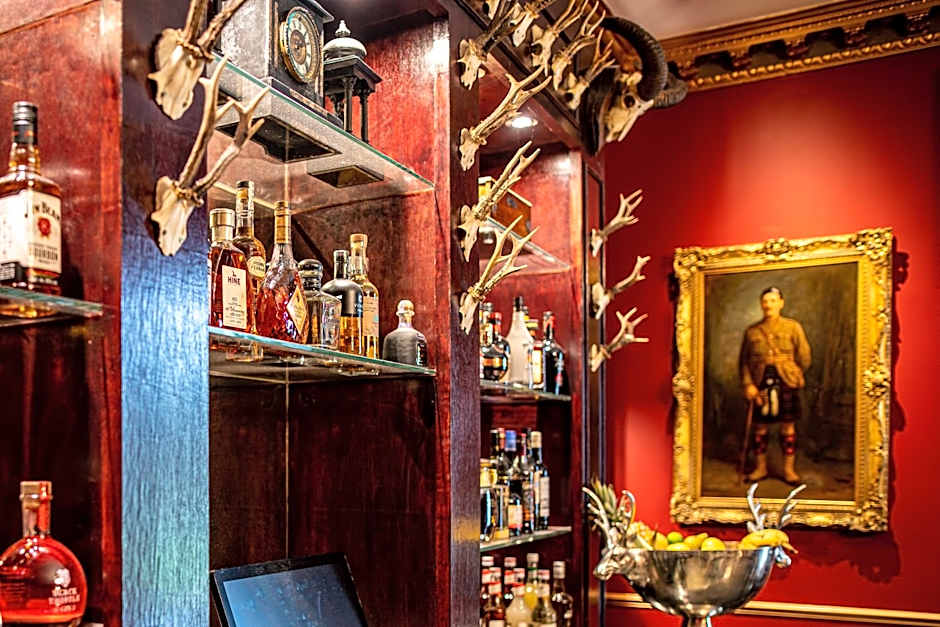 Melville Castle Hotel