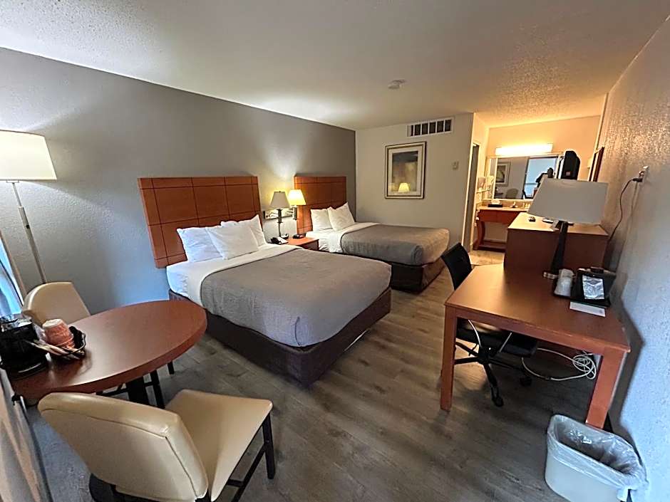 Quality Inn University